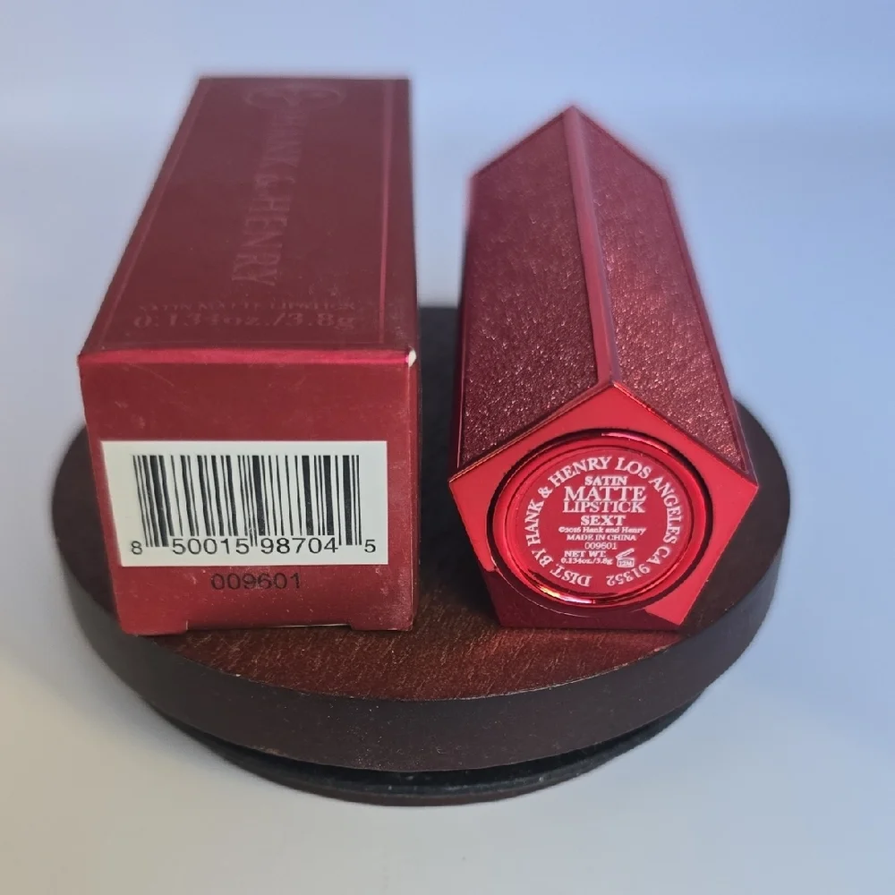 Hank & Henry - Sext - Satin Matte Lipstick